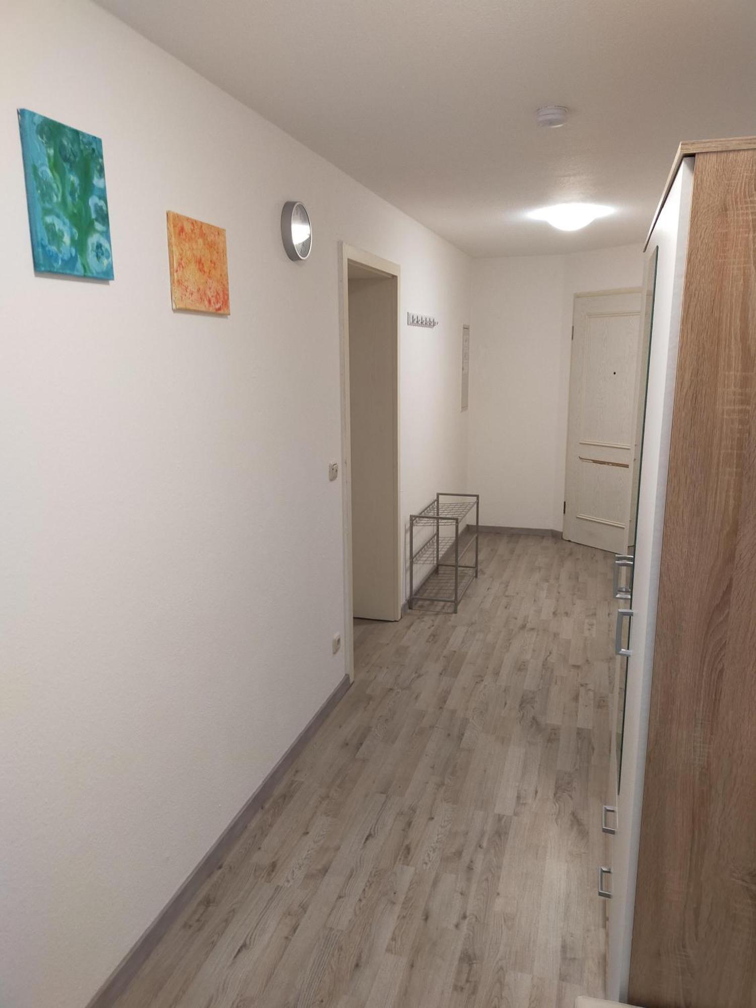 Flex Aparts - Grosse, Moeblierte Wohnung In Zwickau Mit 2 Zimmern Exteriör bild